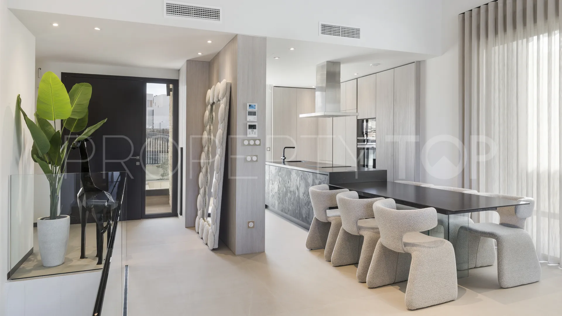 Villa en venta en La Finca Golf
