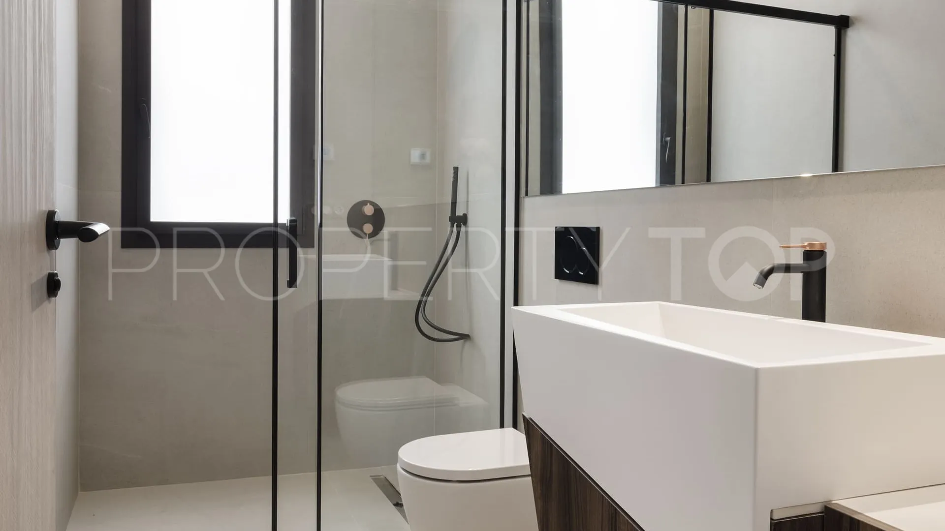 Villa en venta en La Finca Golf