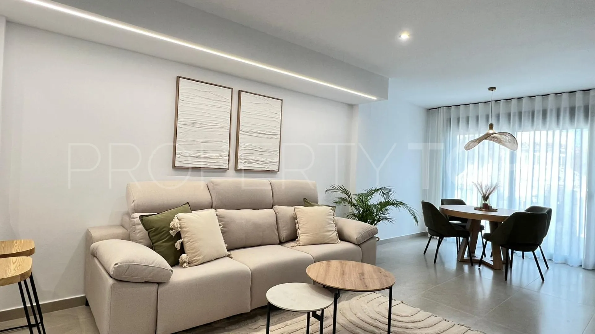 Se vende adosado en Benferri de 3 dormitorios