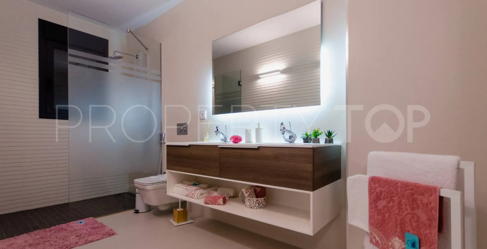 Villamartin 4 bedrooms villa for sale