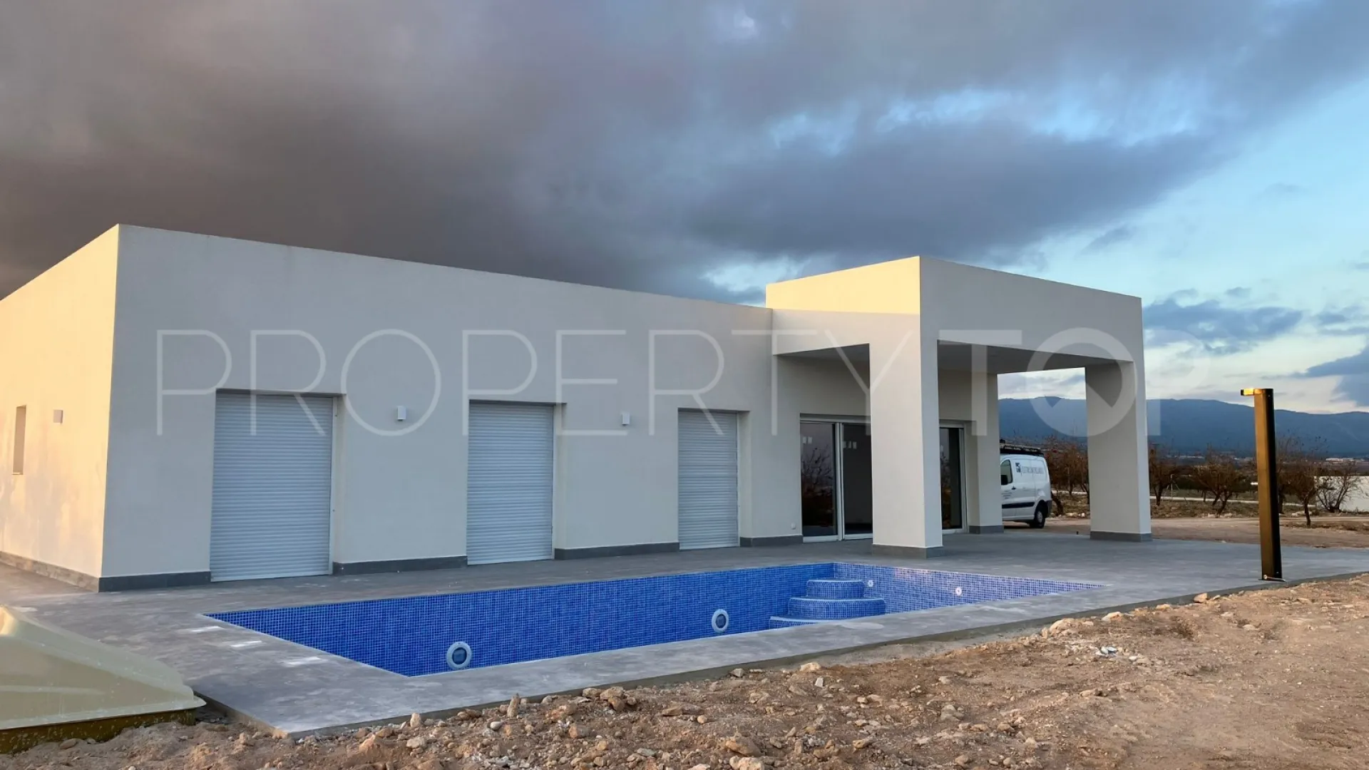 Villa for sale in Pinosol with 3 bedrooms