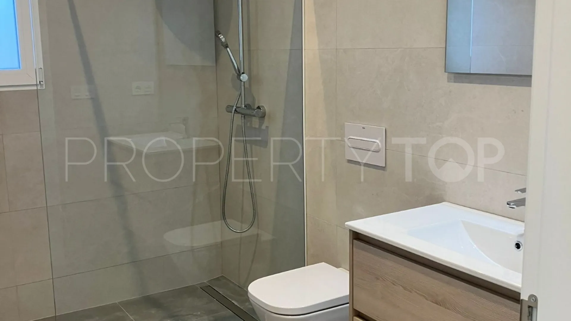 Villa for sale in Pinosol with 3 bedrooms