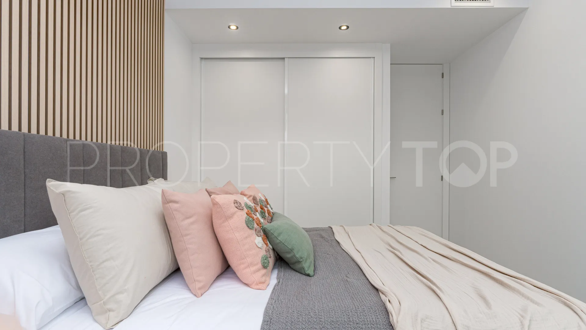 Cala de Finestrat, apartamento a la venta de 2 dormitorios