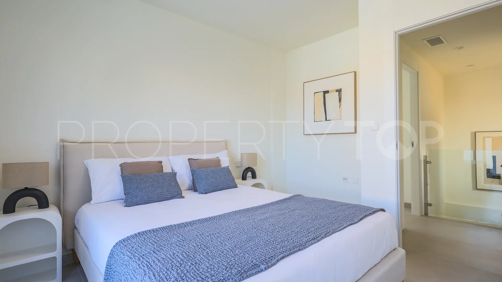 Comprar villa en Rioja con 3 dormitorios