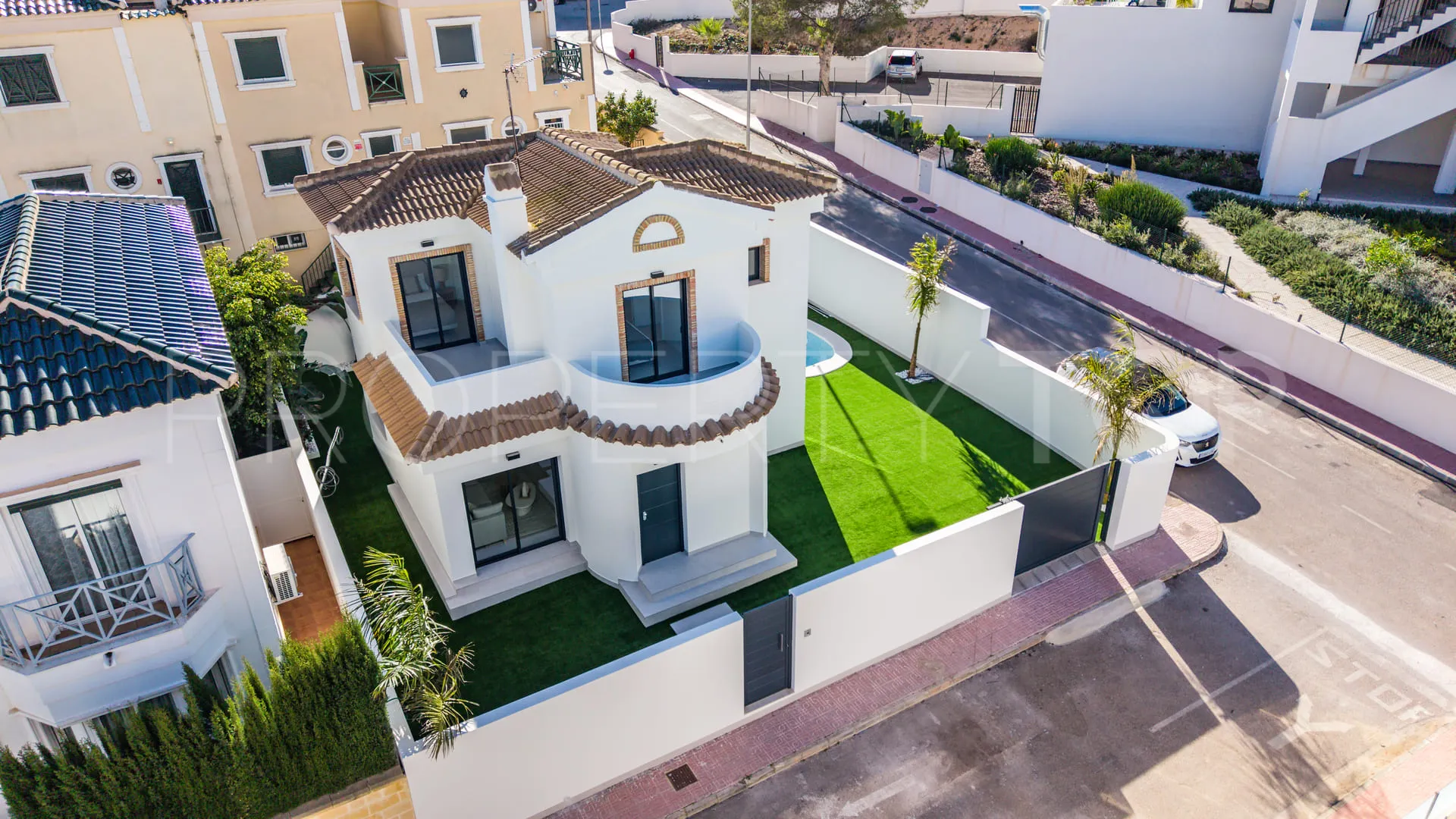 Comprar villa en Rioja con 3 dormitorios