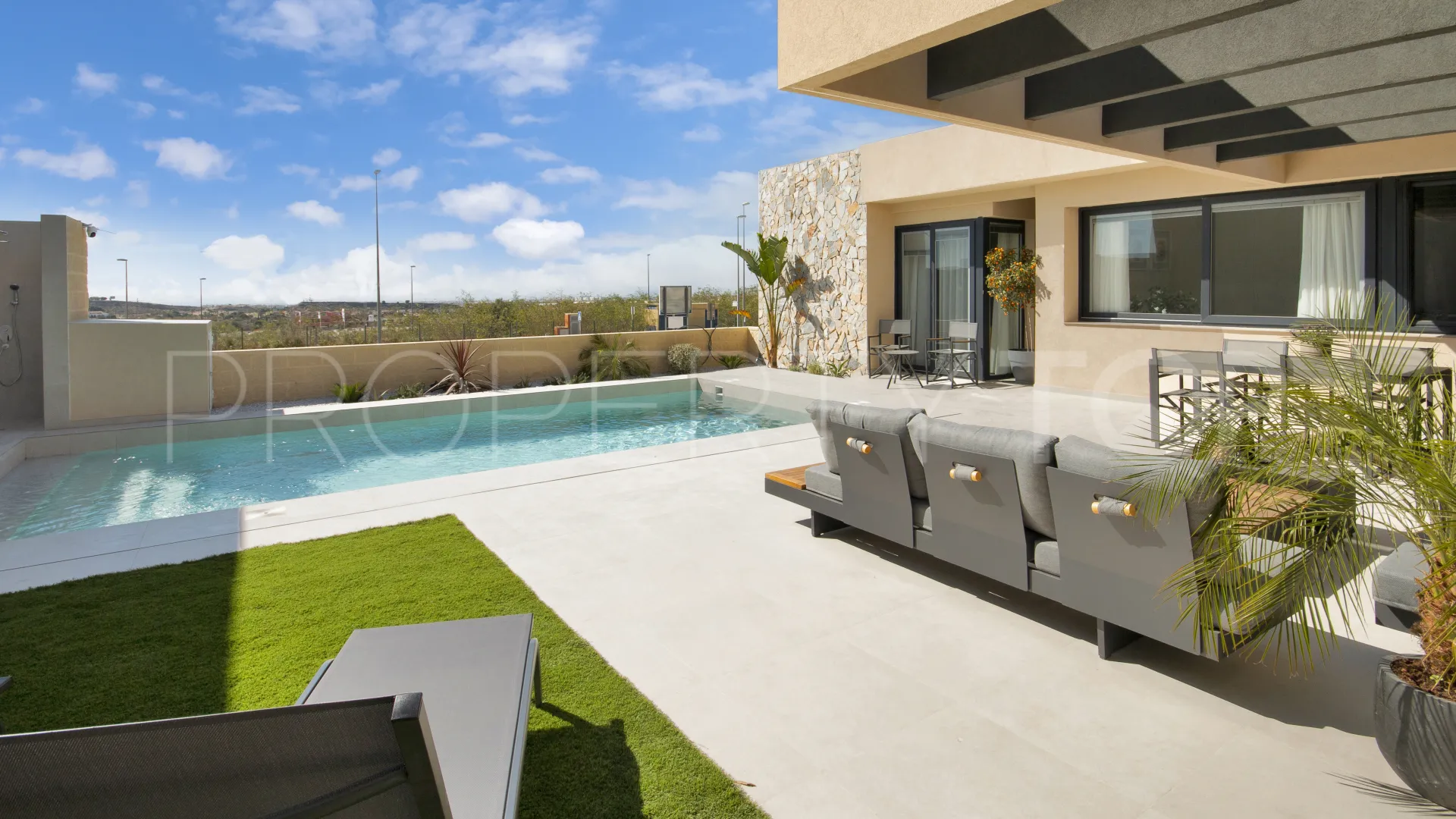 Se vende villa de 3 dormitorios en Murcia