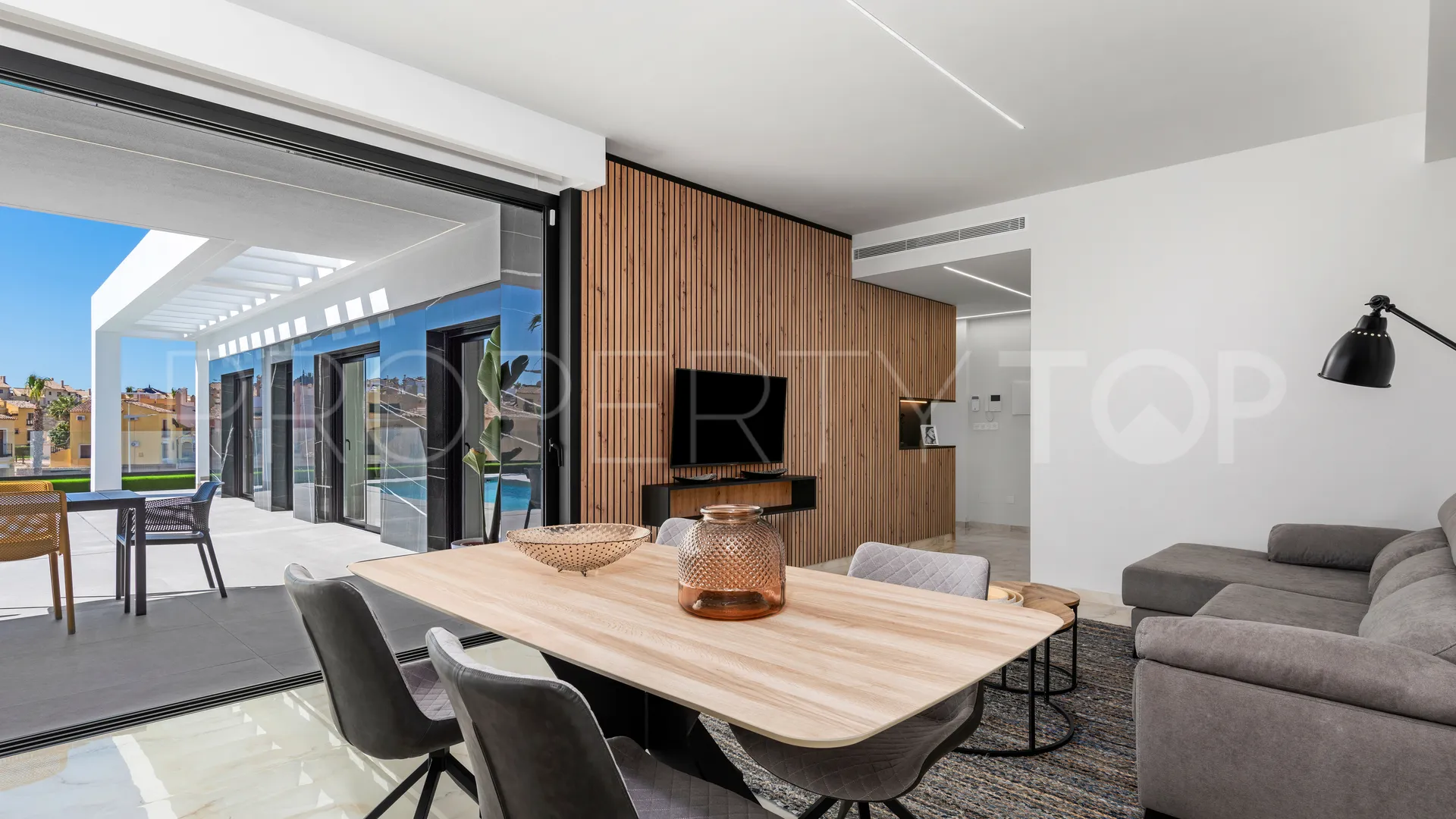 For sale villa in La Finca Golf with 3 bedrooms