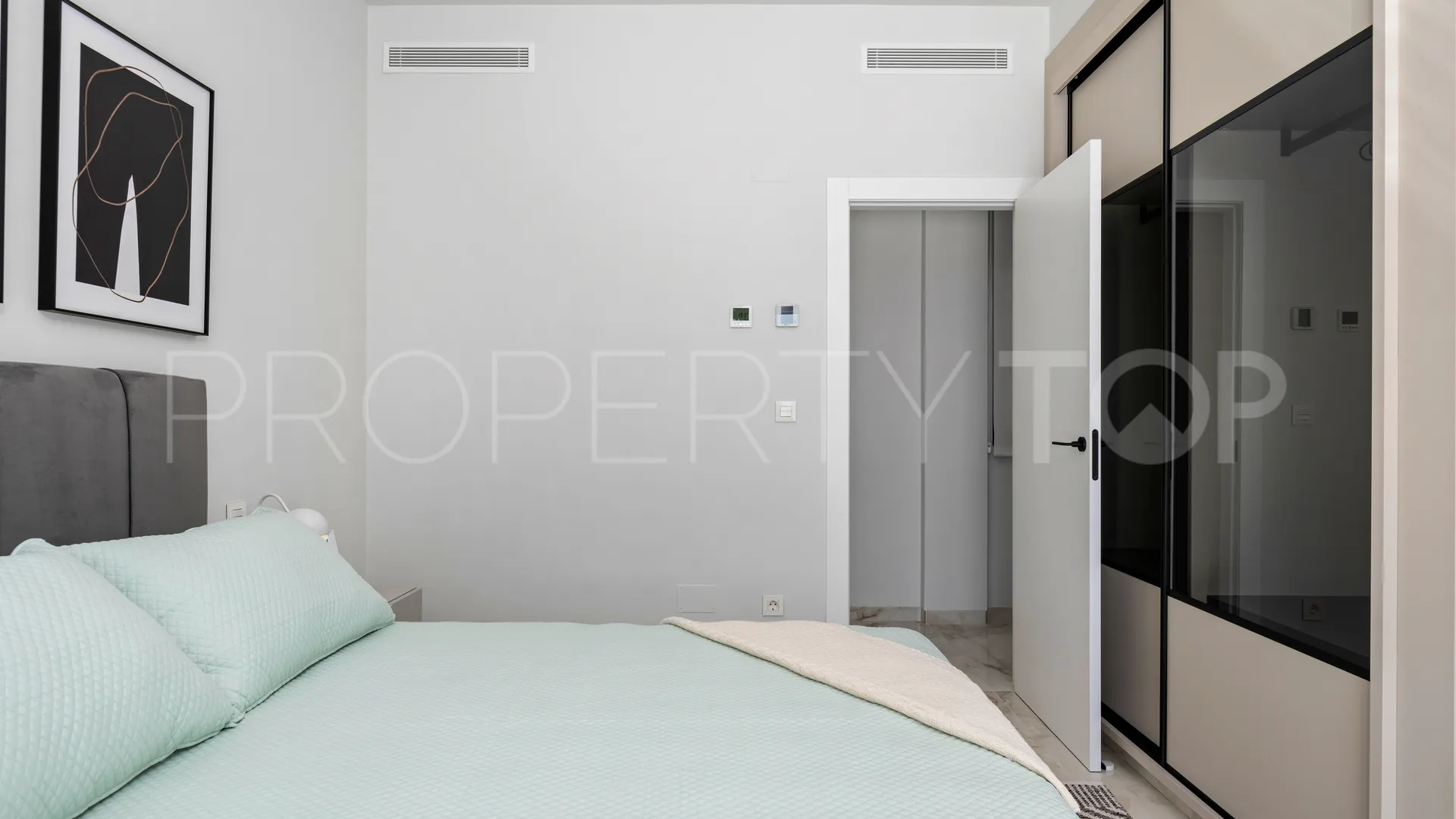 For sale villa in La Finca Golf with 3 bedrooms