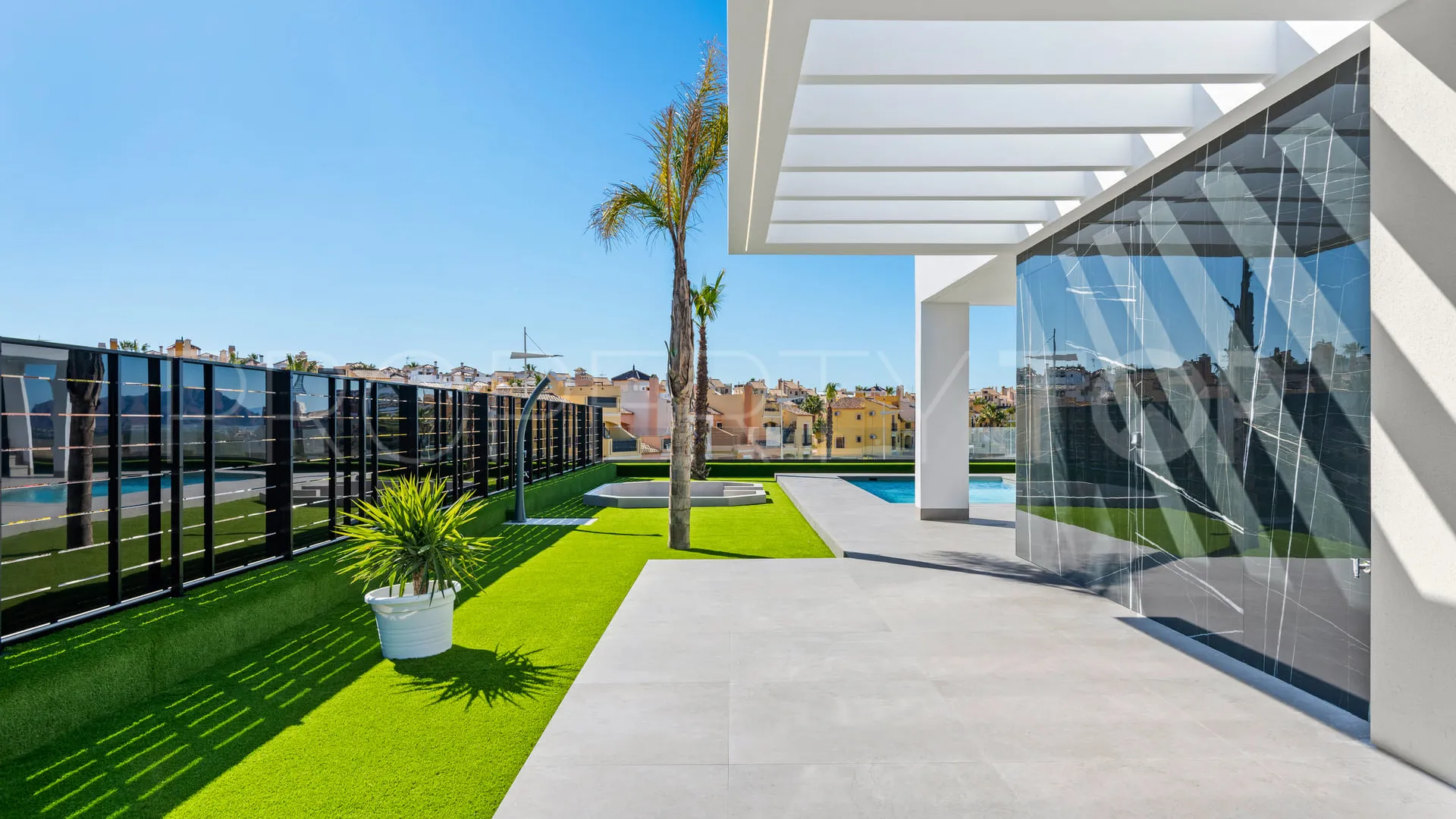 For sale villa in La Finca Golf with 3 bedrooms