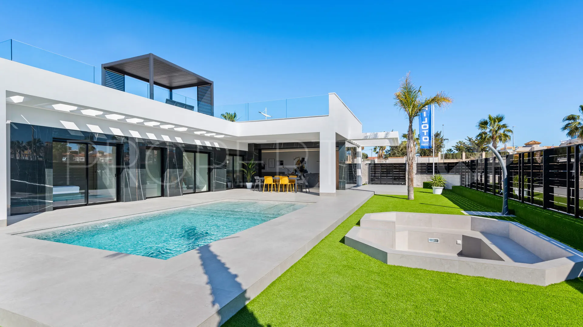 For sale villa in La Finca Golf with 3 bedrooms