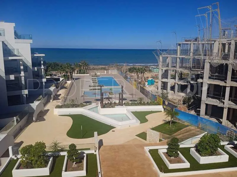 Apartamento de 2 dormitorios en venta en Denia
