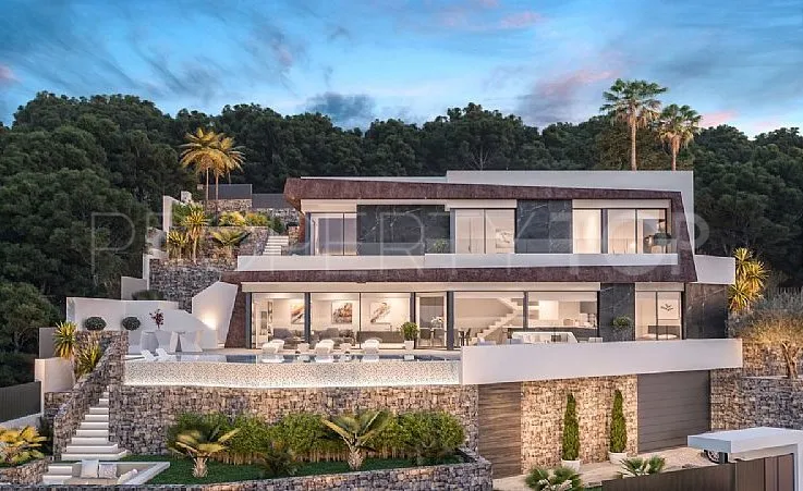 Villa con 4 dormitorios a la venta en Calpe