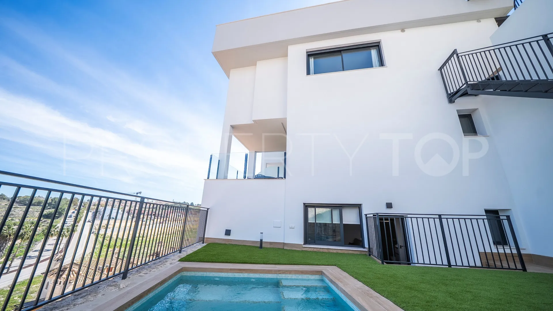 Algorfa villa for sale
