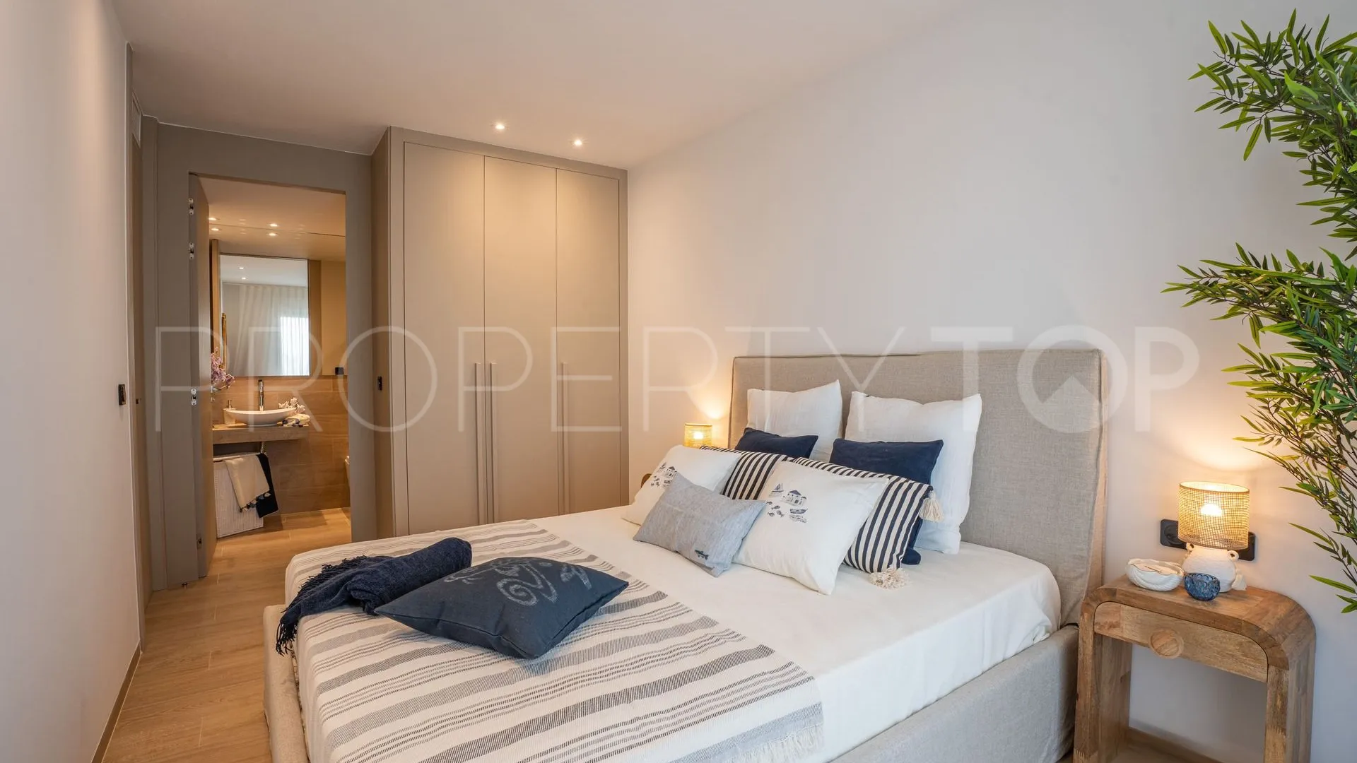 Apartamento en venta de 3 dormitorios en La Finca Golf