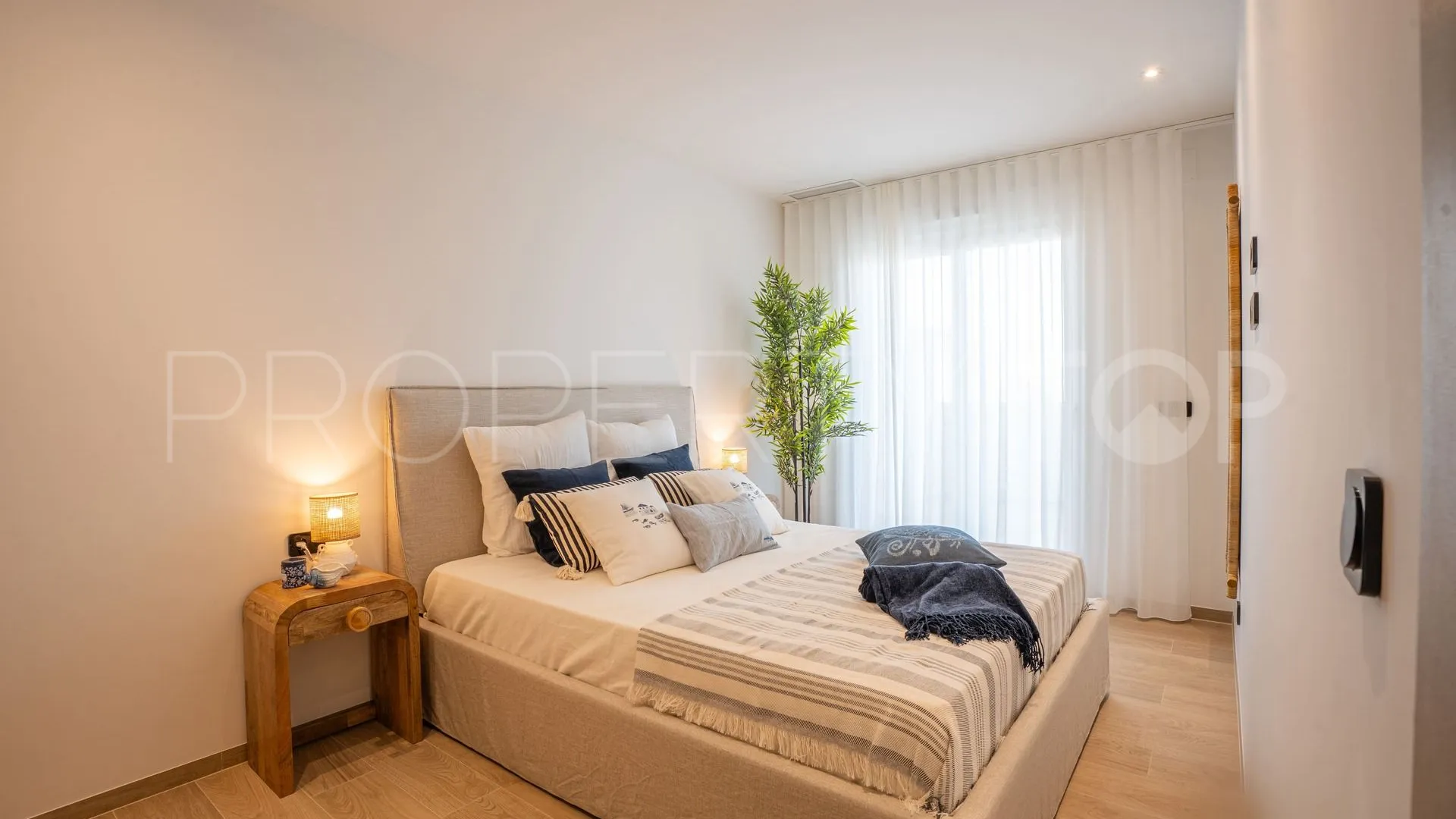 Apartamento en venta de 3 dormitorios en La Finca Golf