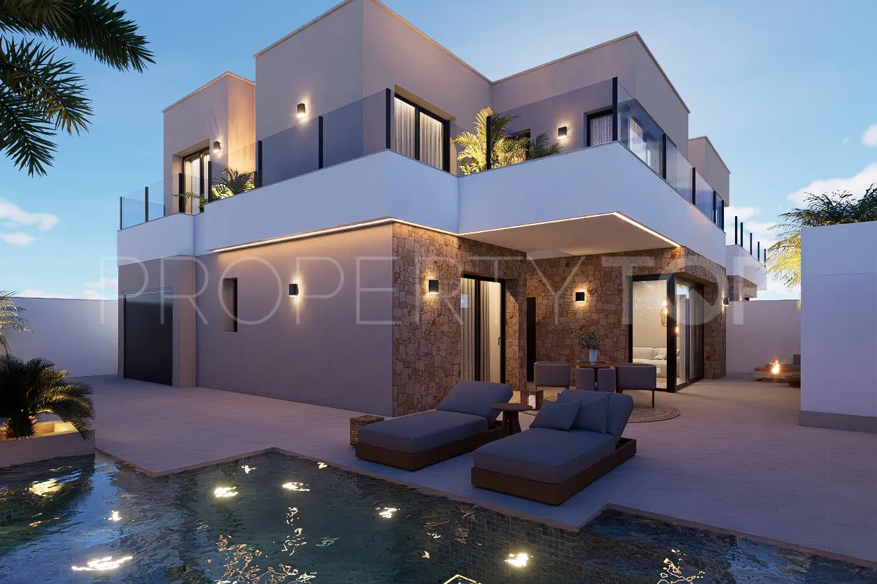 Villa en venta en San Pedro del Pinatar de 4 dormitorios