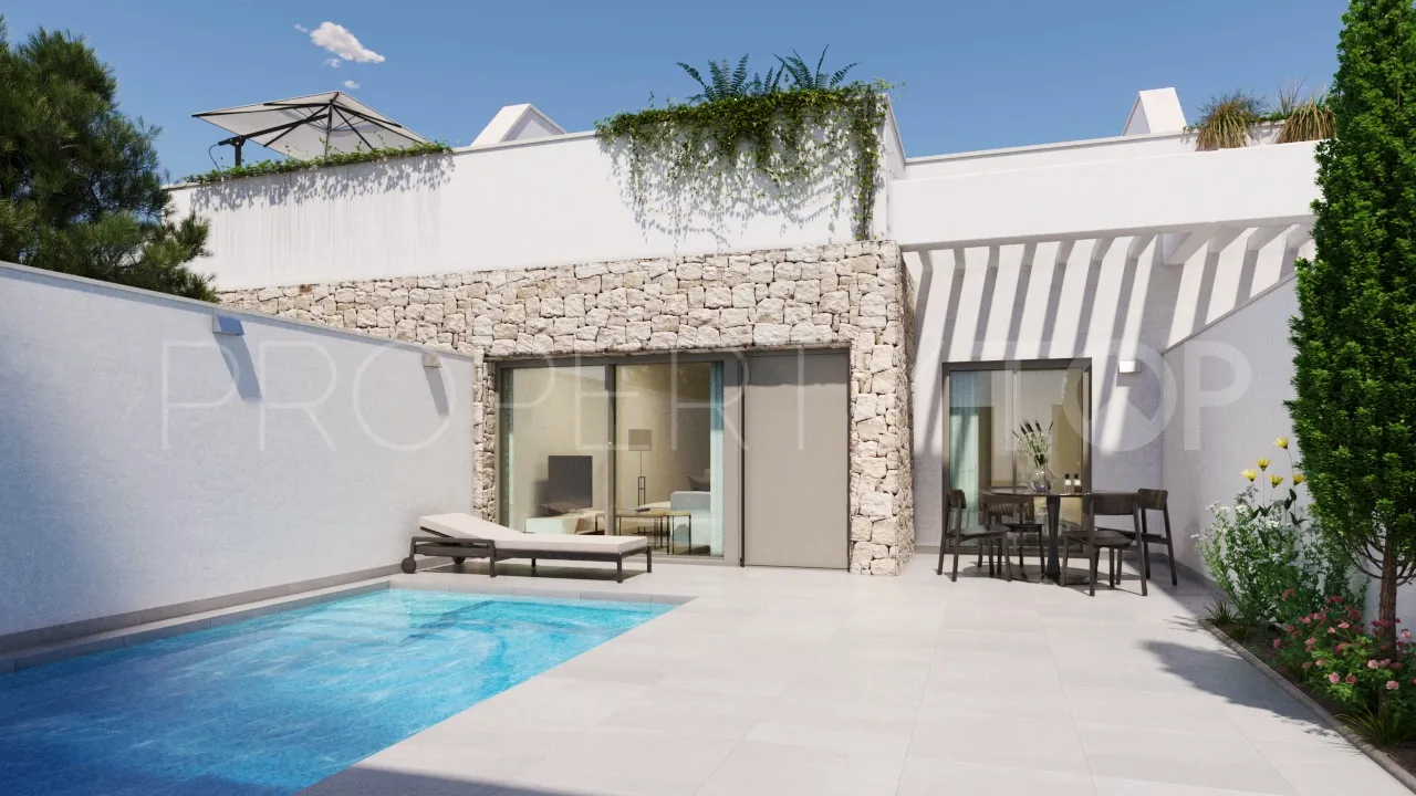 For sale Pilar de la Horadada villa with 2 bedrooms