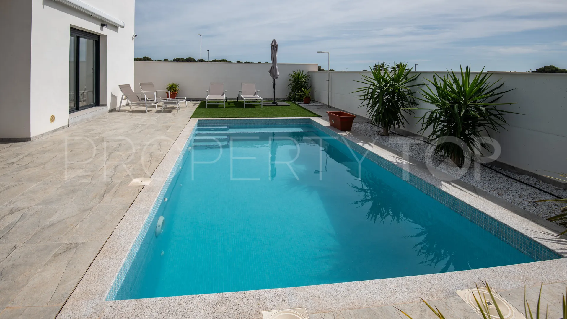 For sale villa in Pilar de la Horadada