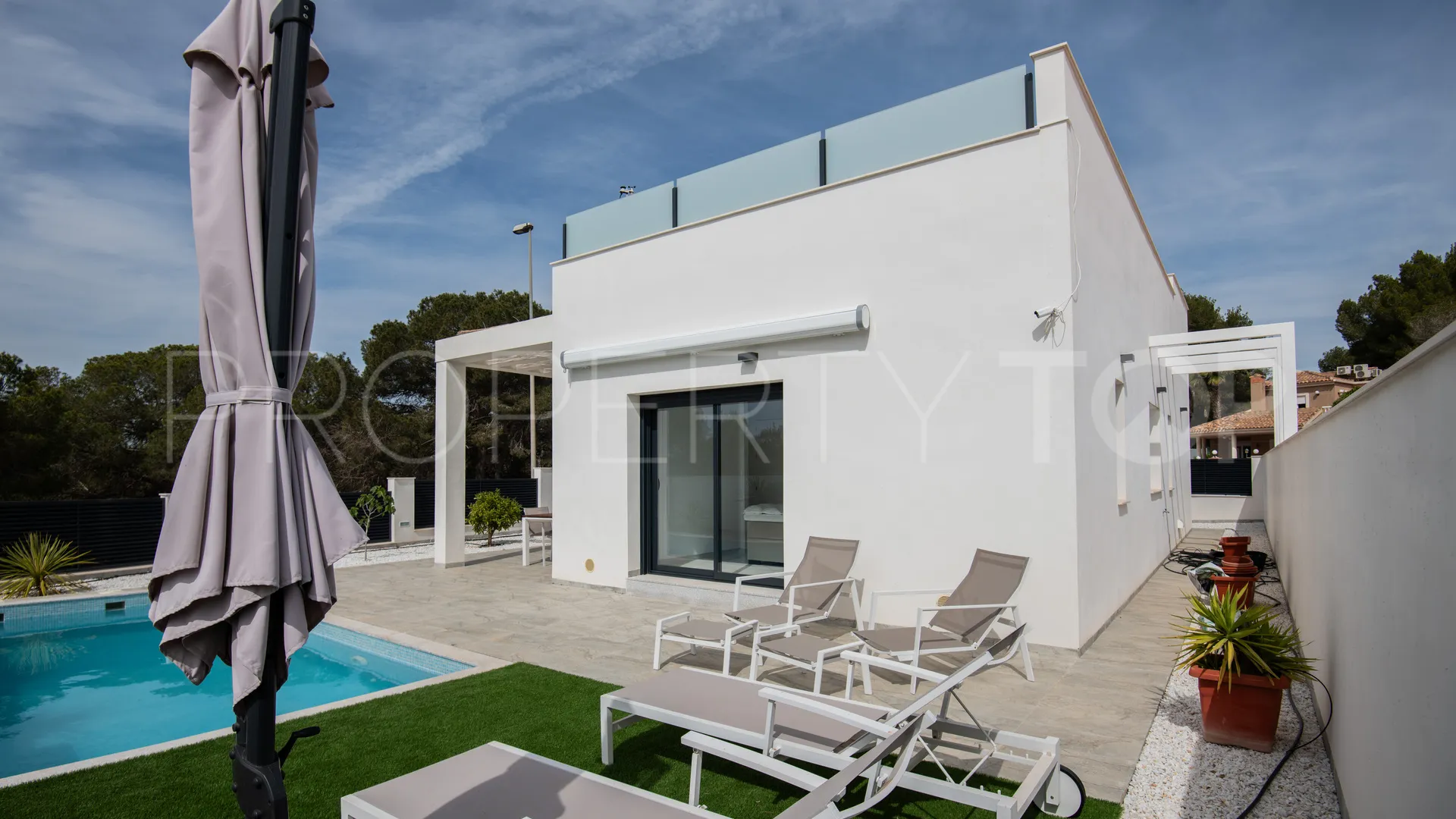 For sale villa in Pilar de la Horadada