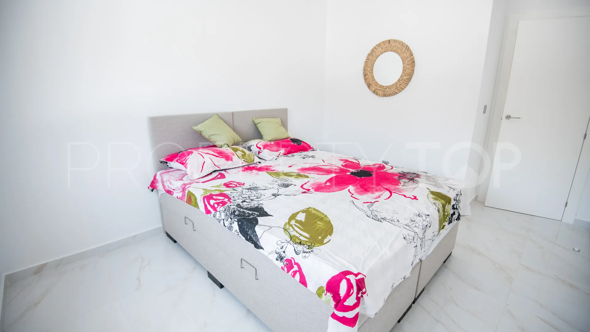 For sale villa in Pilar de la Horadada