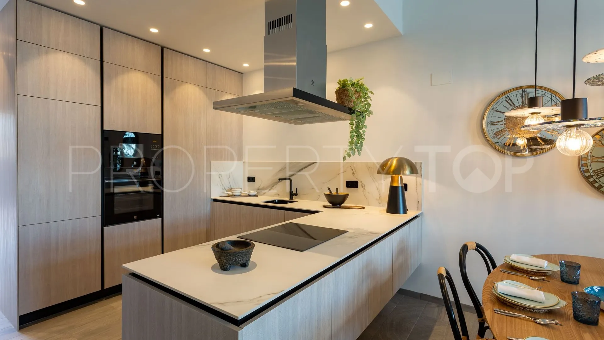 Buy town house in La Finca Golf with 3 bedrooms
