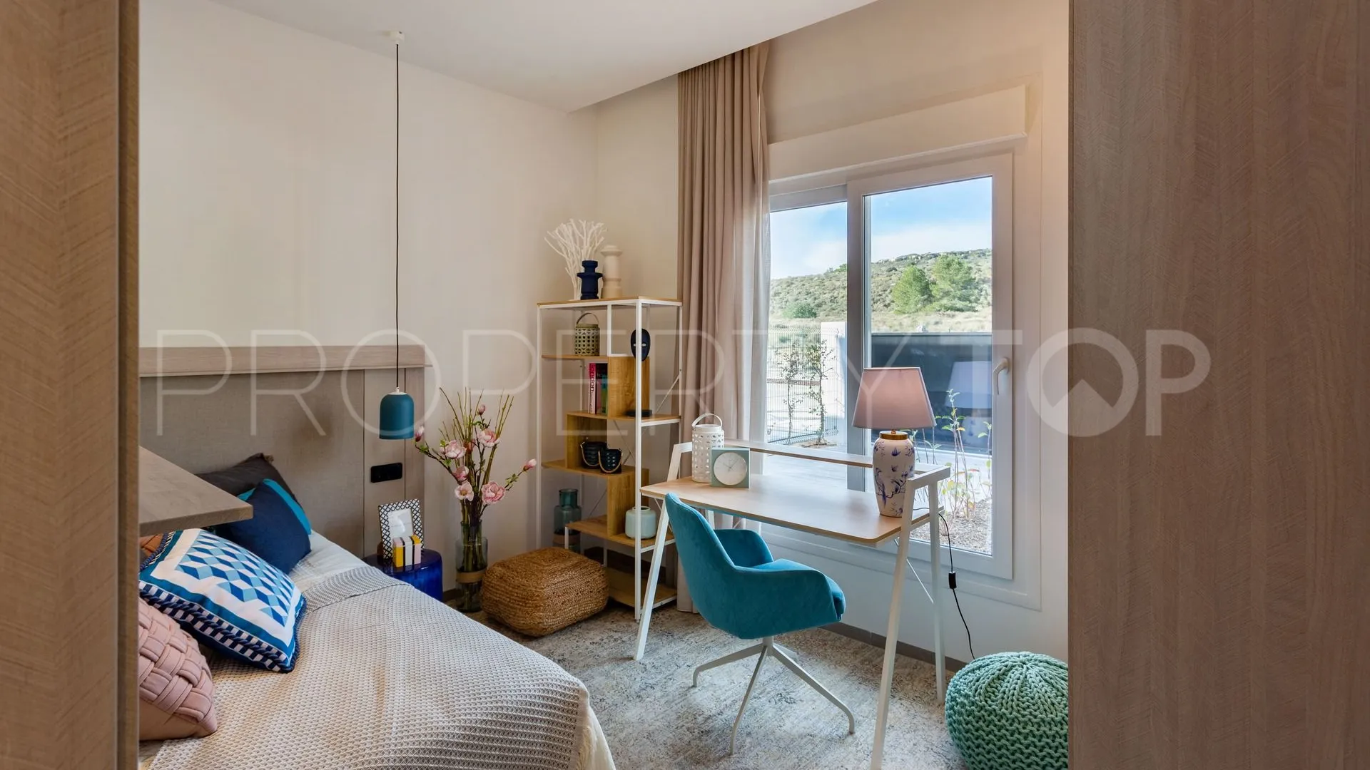 Buy town house in La Finca Golf with 3 bedrooms