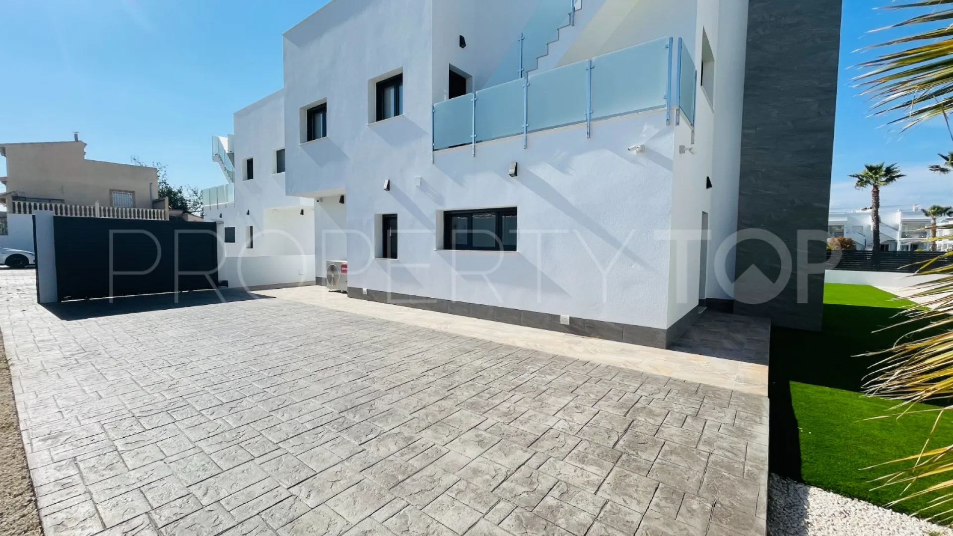 Torrevieja, villa a la venta de 5 dormitorios