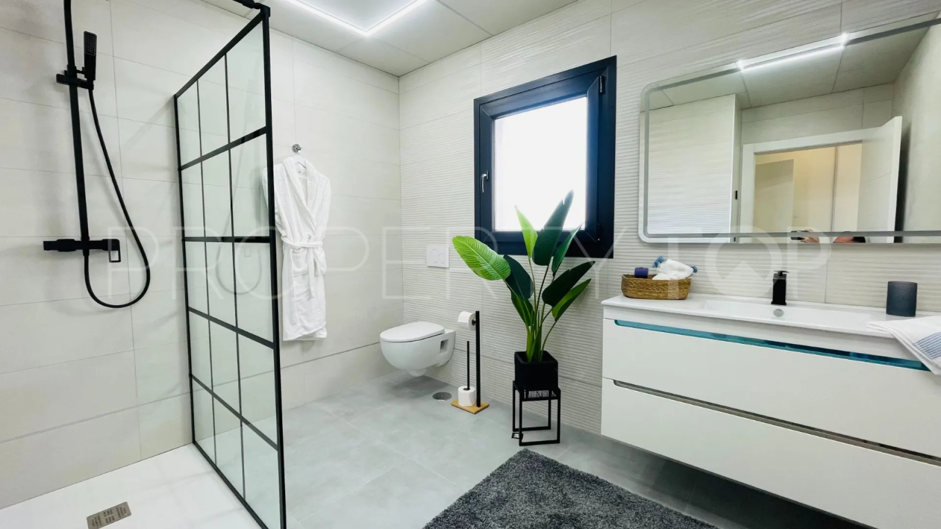 Torrevieja, villa a la venta de 5 dormitorios