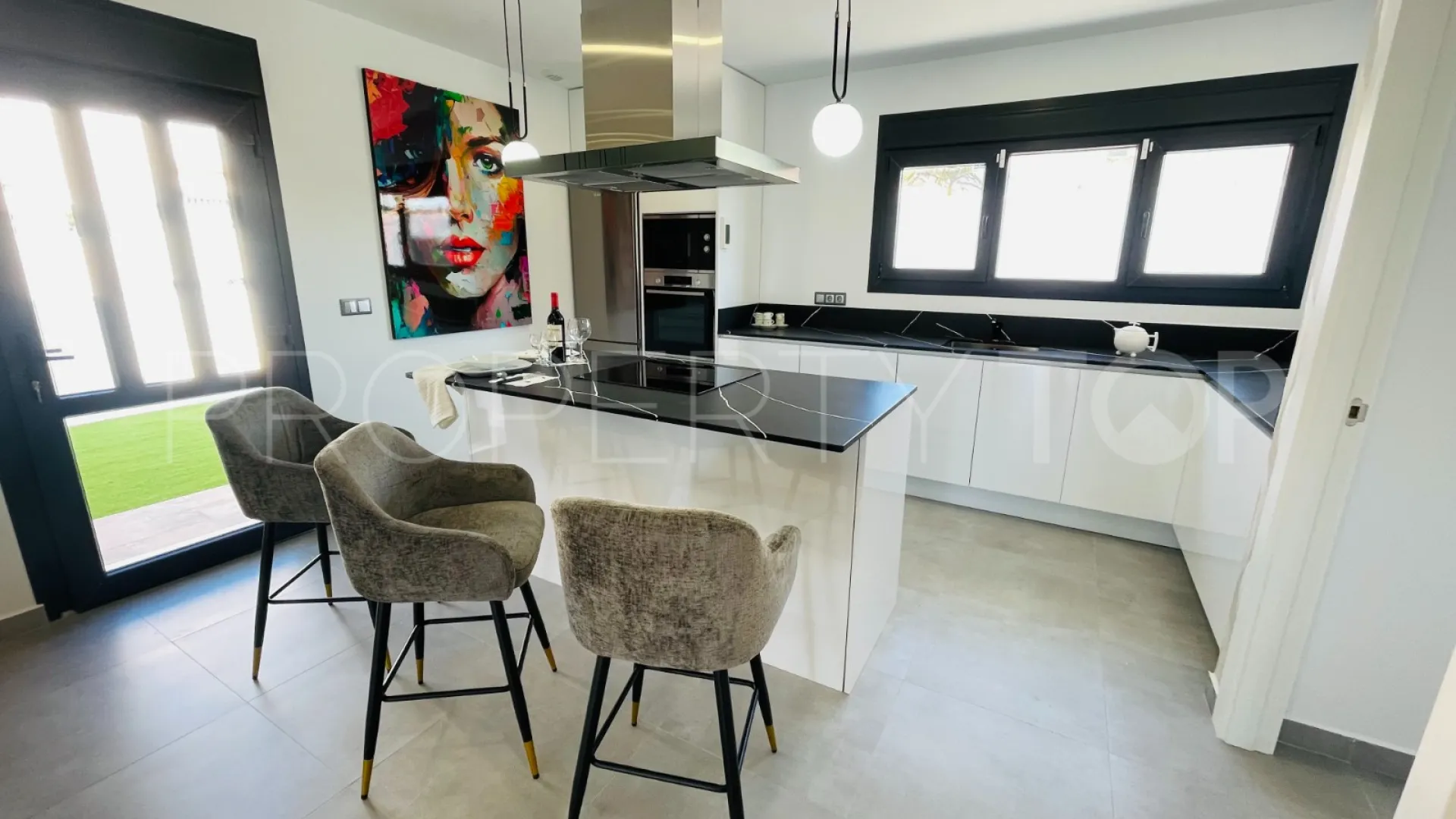Torrevieja, villa a la venta de 5 dormitorios