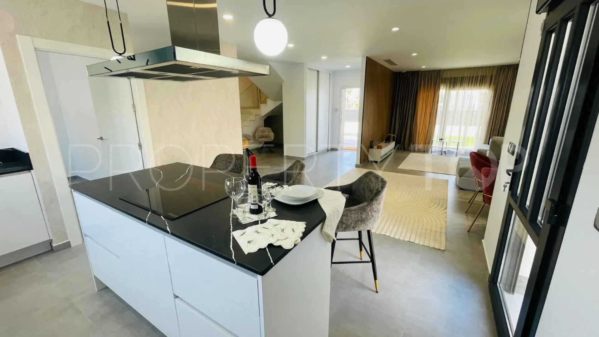 Torrevieja, villa a la venta de 5 dormitorios