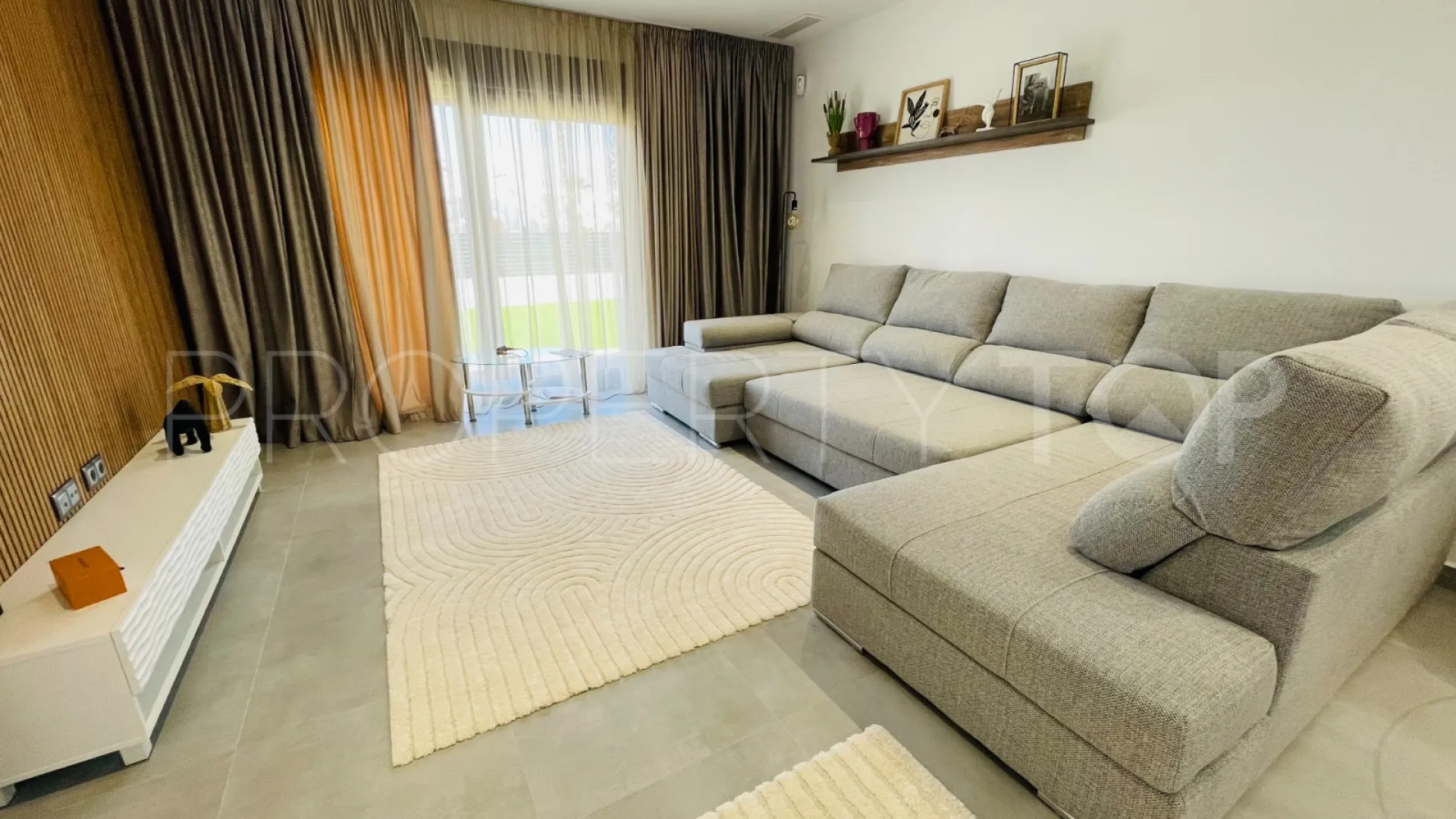 Torrevieja, villa a la venta de 5 dormitorios