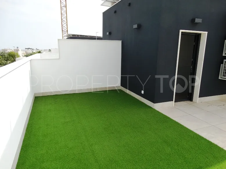 Villa en venta en Pilar de la Horadada