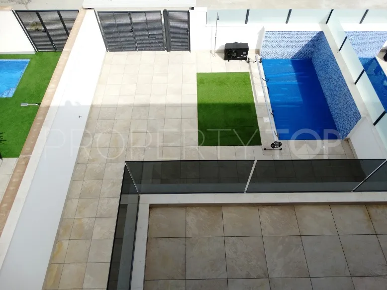 Villa en venta en Pilar de la Horadada