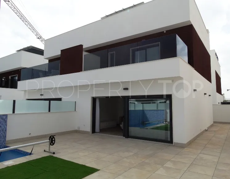 Villa en venta en Pilar de la Horadada