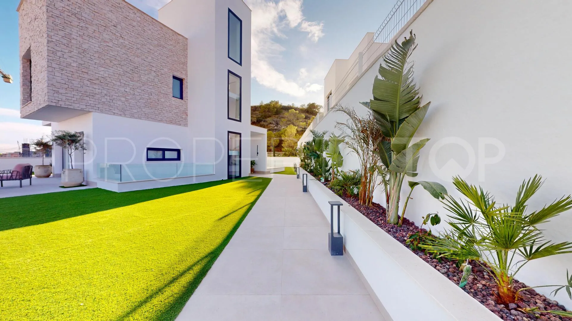 Villa en venta de 3 dormitorios en Cala de Finestrat