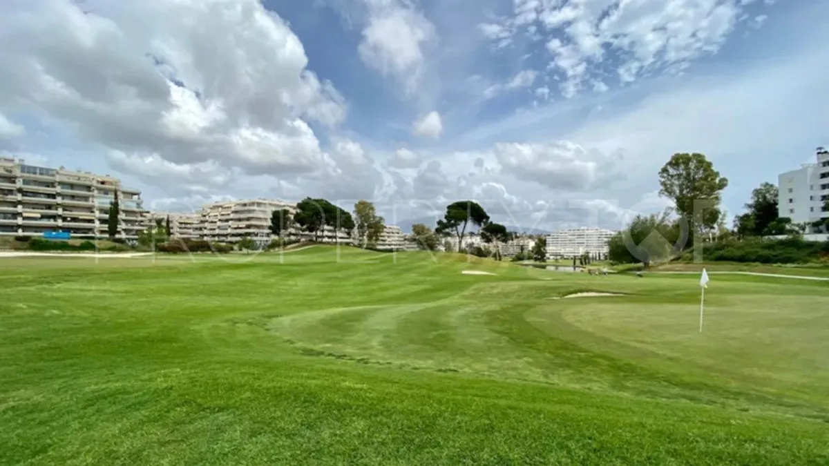 For sale apartment with 3 bedrooms in Guadalmina Alta
