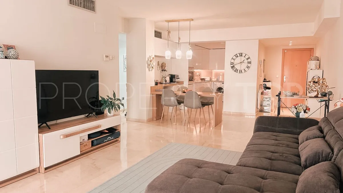 For sale apartment with 3 bedrooms in Guadalmina Alta