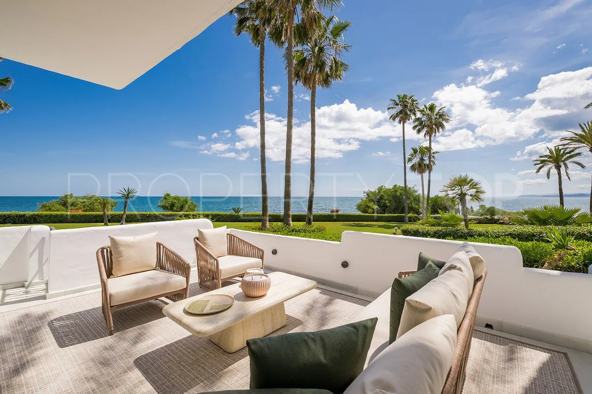 Ground floor apartment for sale in Estepona Hills