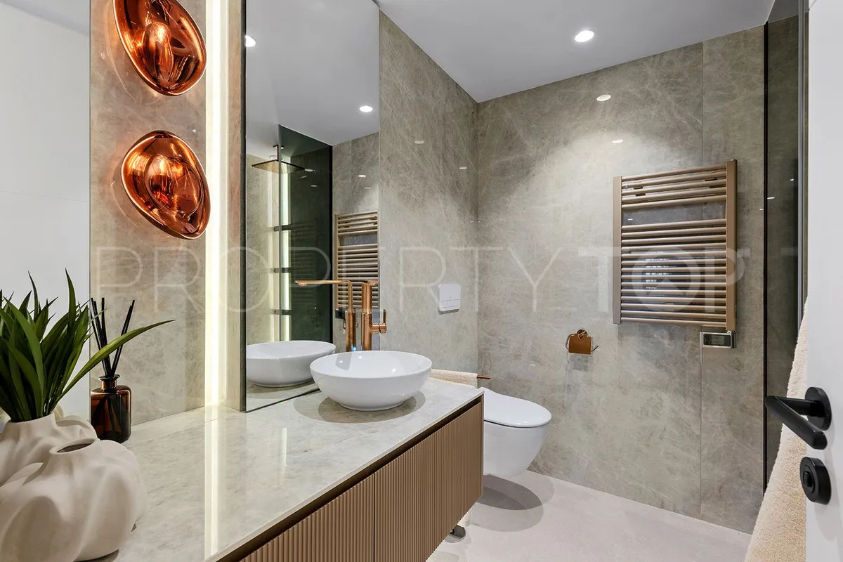 Ground floor apartment for sale in Estepona Hills