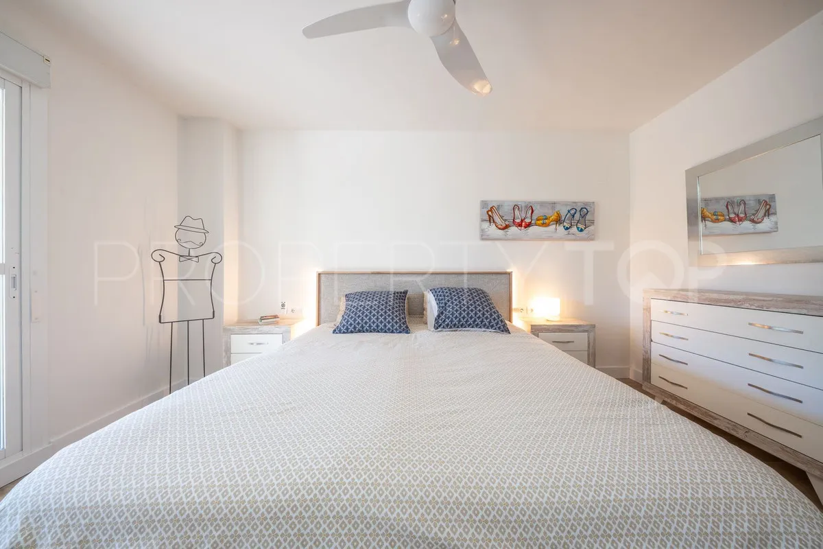 Ground floor apartment with 2 bedrooms for sale in Nueva Andalucia