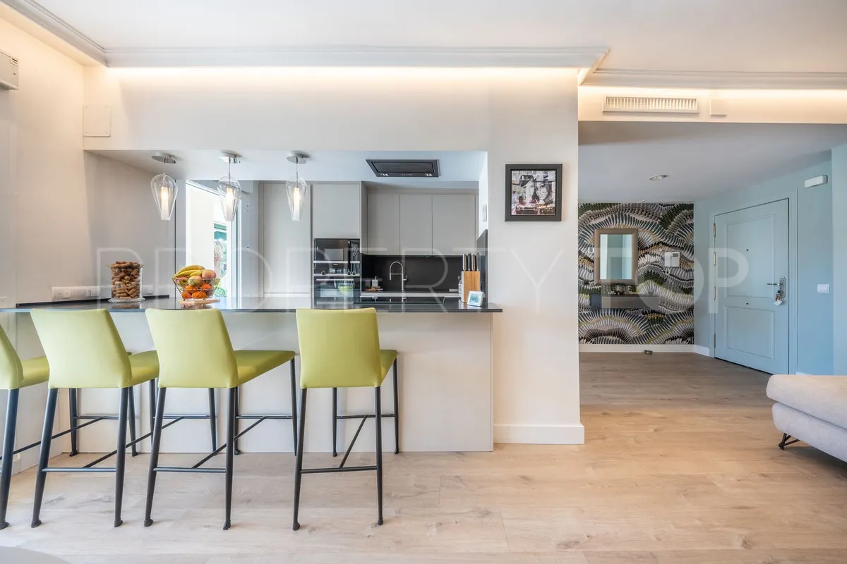 Ground floor apartment with 2 bedrooms for sale in Nueva Andalucia