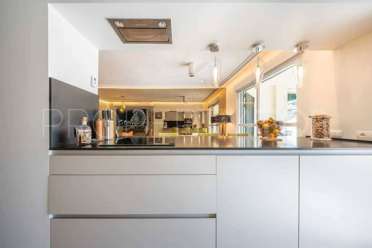 Ground floor apartment with 2 bedrooms for sale in Nueva Andalucia