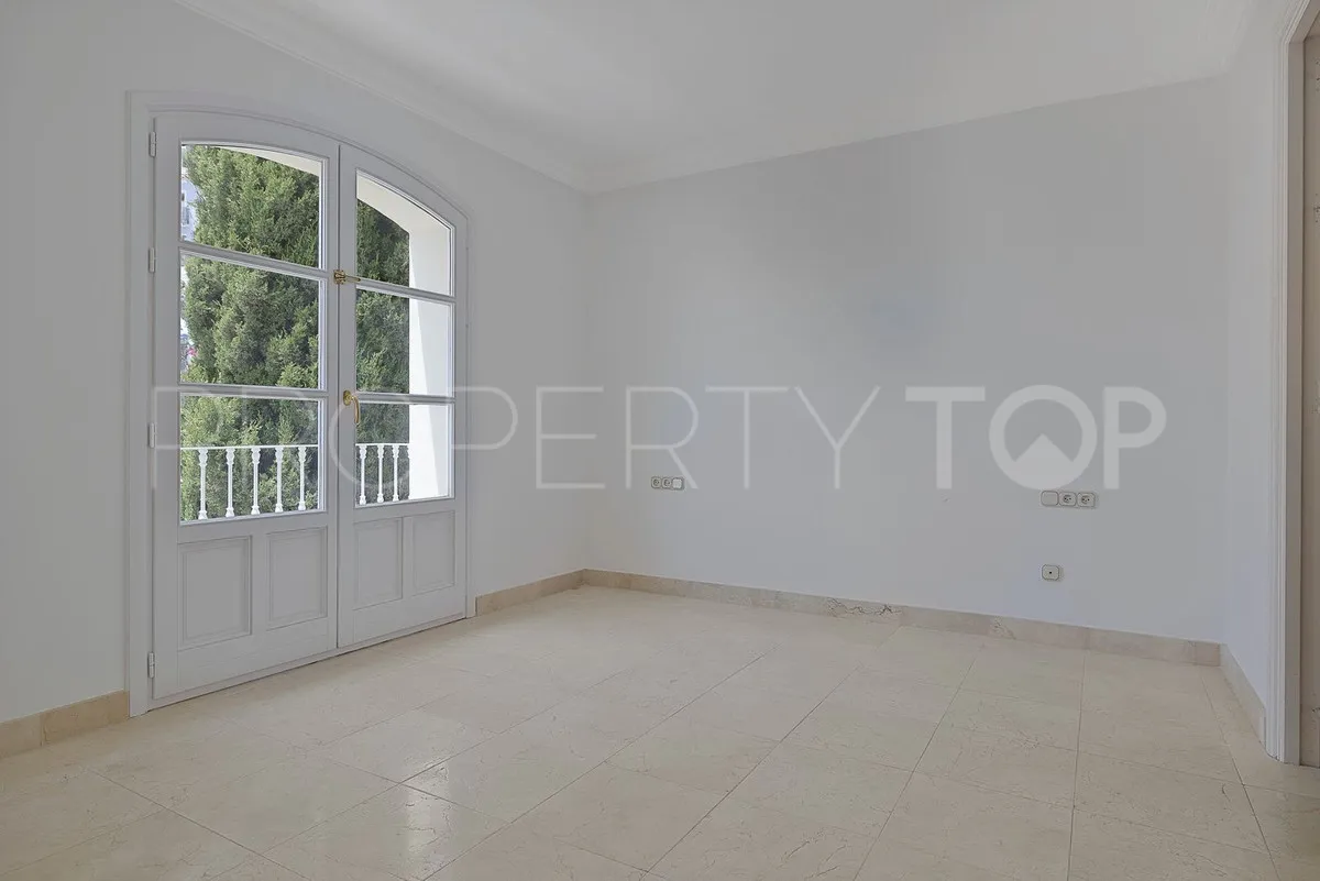 Town house for sale in Benahavis Centro