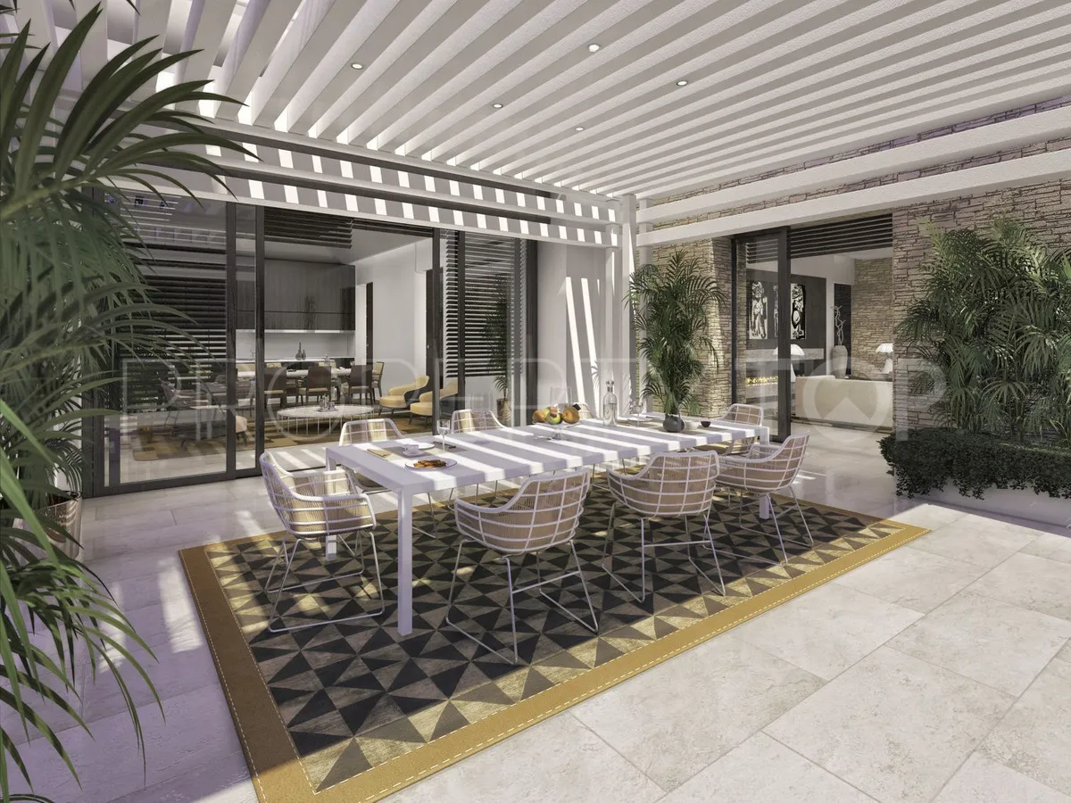 For sale residential plot in Nueva Andalucia