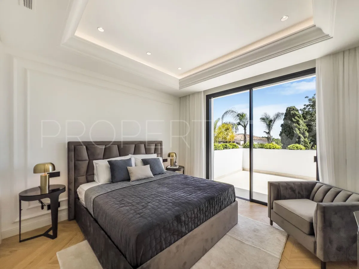 For sale villa with 6 bedrooms in Marbella Golden Mile