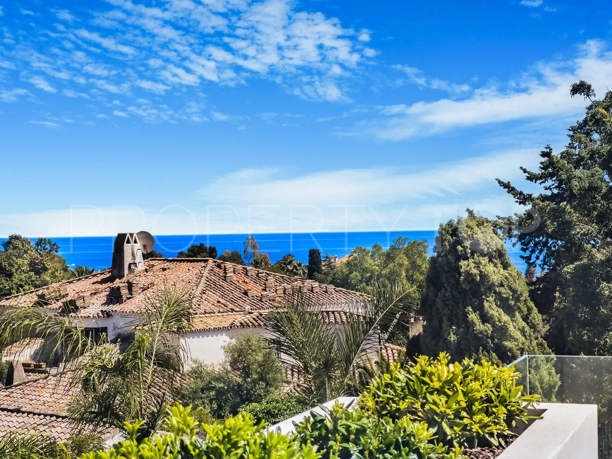 For sale villa with 6 bedrooms in Marbella Golden Mile