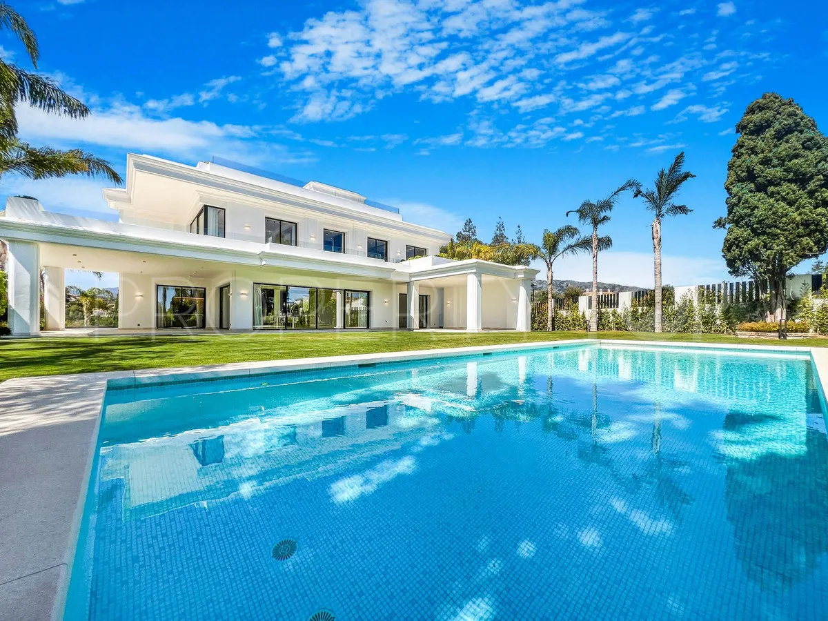 For sale villa with 6 bedrooms in Marbella Golden Mile