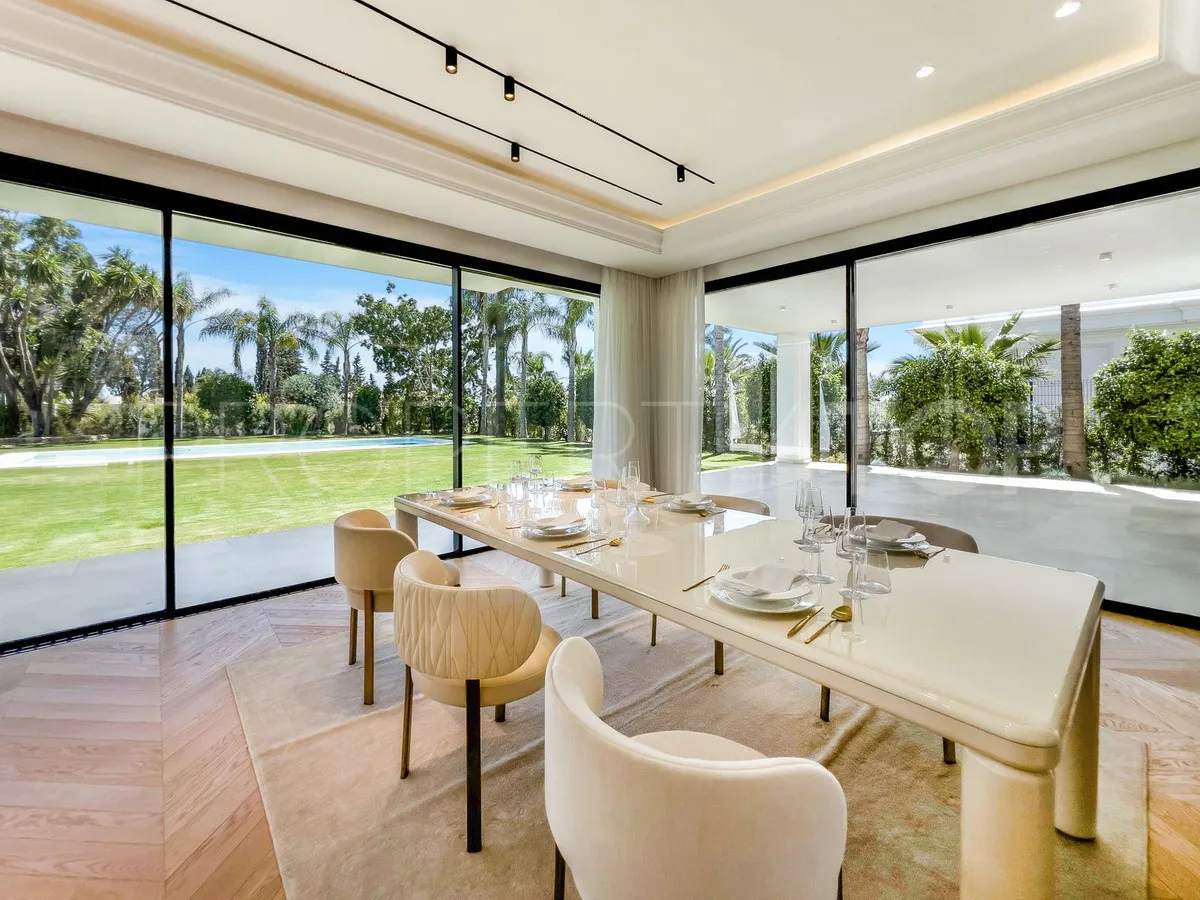 For sale villa with 6 bedrooms in Marbella Golden Mile