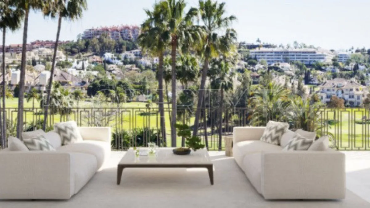 Buy plot in Benahavis Centro