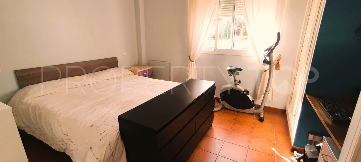 Apartamento en venta en Las Lomas de Marbella con 2 dormitorios